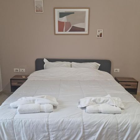 #Beautiful New Apartment,Studio- Close Tirana City Center ภายนอก รูปภาพ