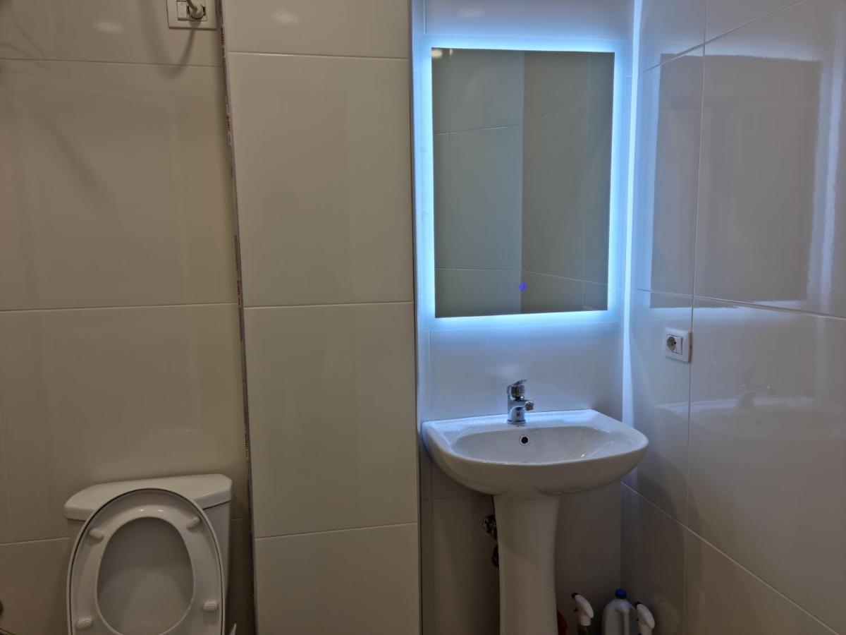 #Beautiful New Apartment,Studio- Close Tirana City Center ภายนอก รูปภาพ